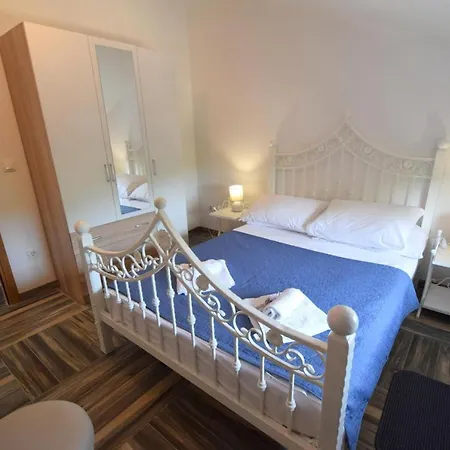 Apartments Dunja Malinska Zewnętrze zdjęcie