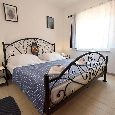 Apartments Dunja Malinska Zewnętrze zdjęcie
